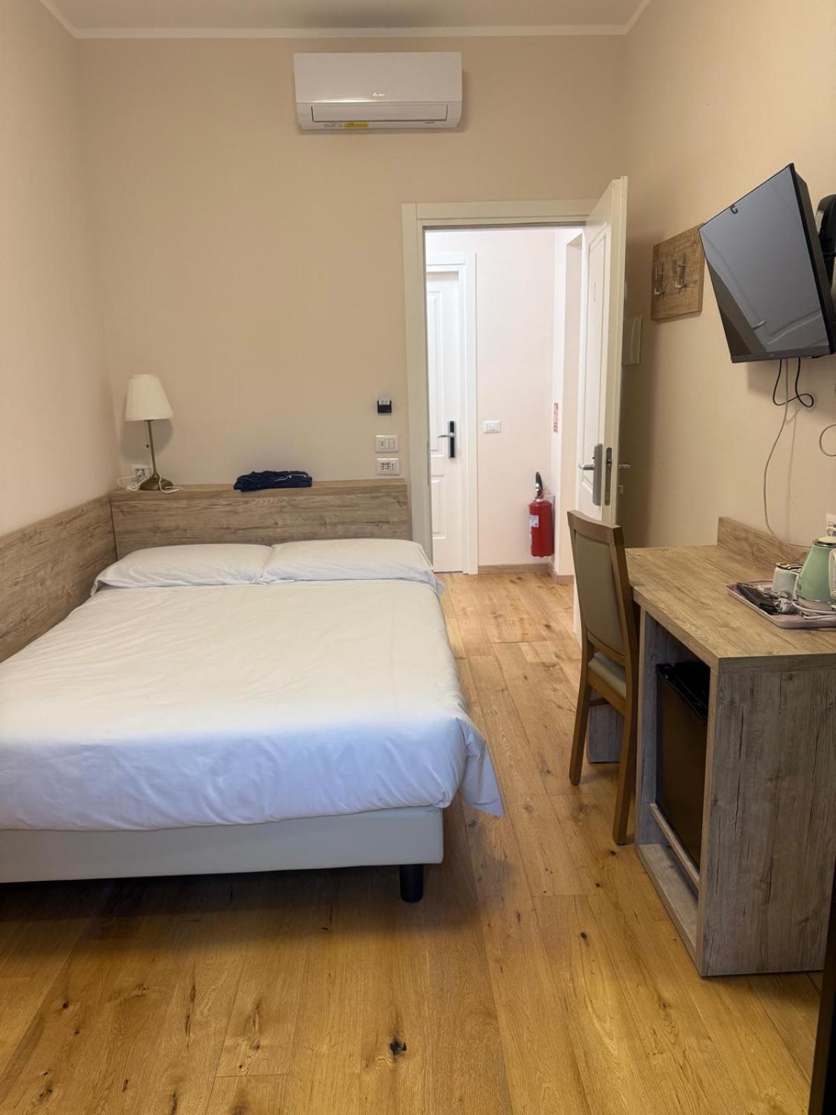 Guesthouse Central Station Group - Via Ponte Seveso 18 Milano Ngoại thất bức ảnh